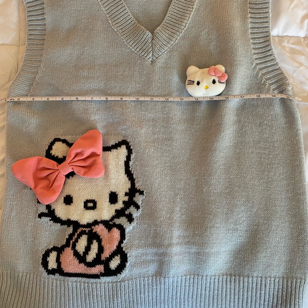 Hello Kitty Gray & Pink V-Neck Sweater Vest